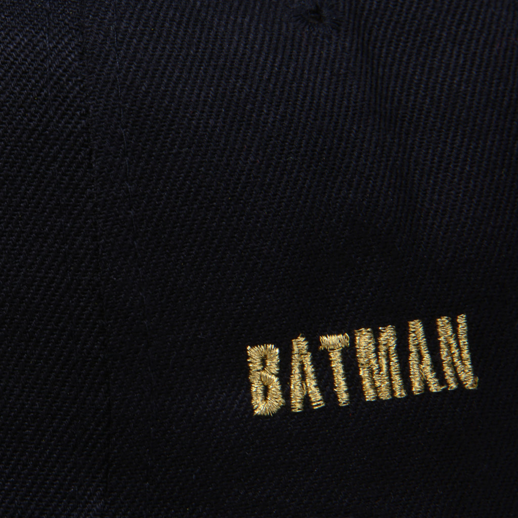 Gorra Plana Logo Batman Gold Edition